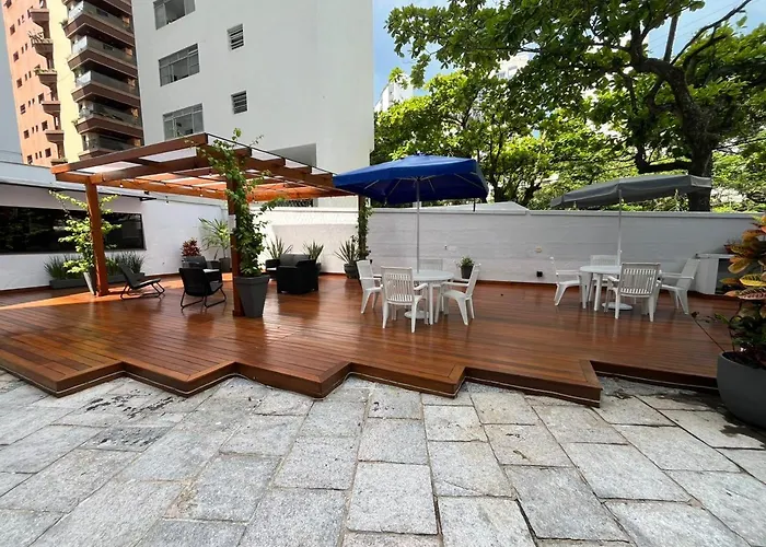 Apartamento na praia de Pitangueiras  Guarujá